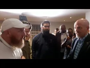 Hamza Questions James White (Now with Subtitles)